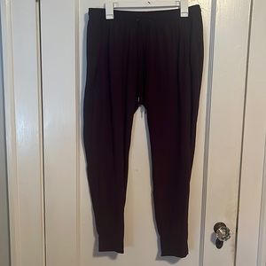 Women’s Old Navy Breathe On joggers